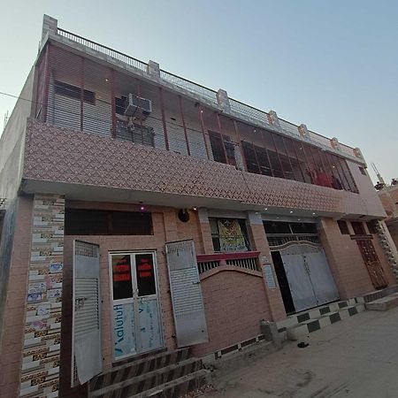 Hotel O Jyotish House Ayodhya Экстерьер фото