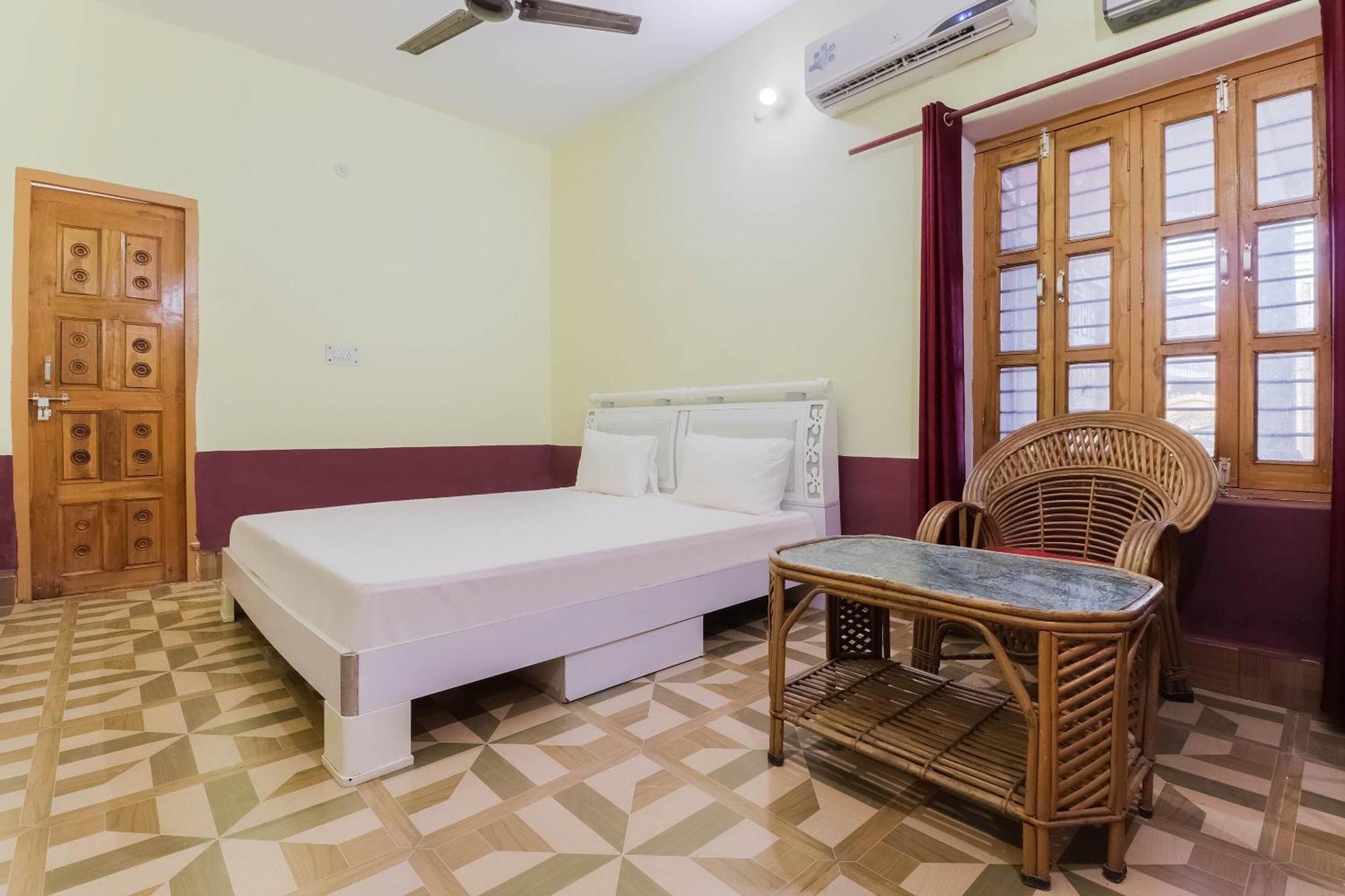 Hotel O Jyotish House Ayodhya Экстерьер фото