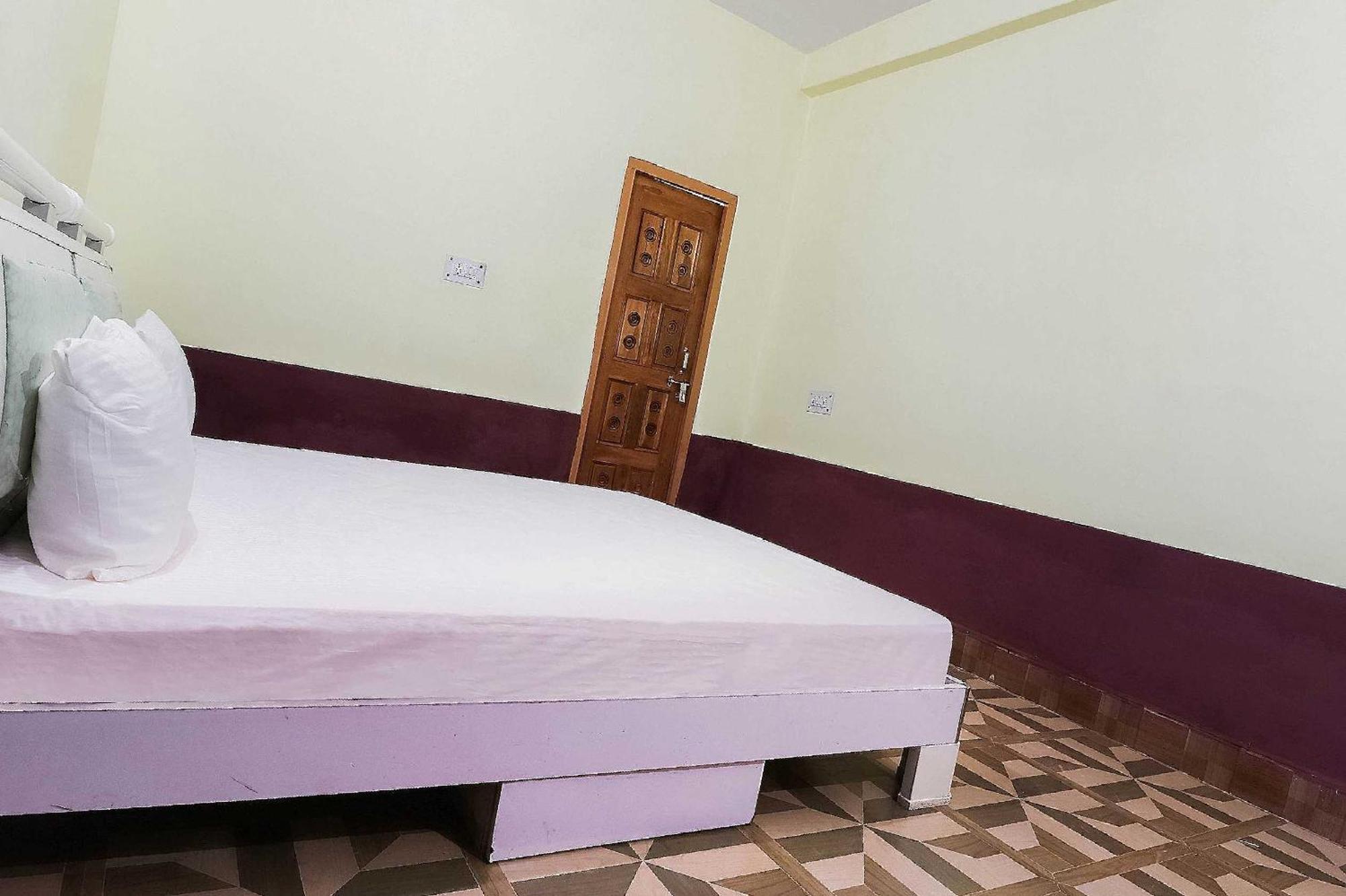 Hotel O Jyotish House Ayodhya Экстерьер фото