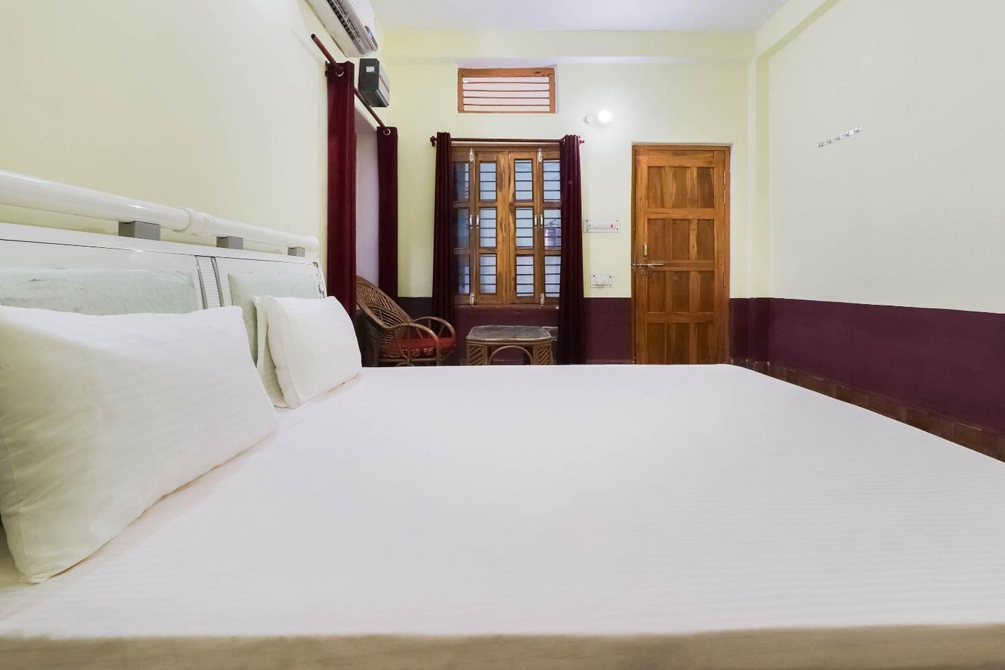 Hotel O Jyotish House Ayodhya Экстерьер фото
