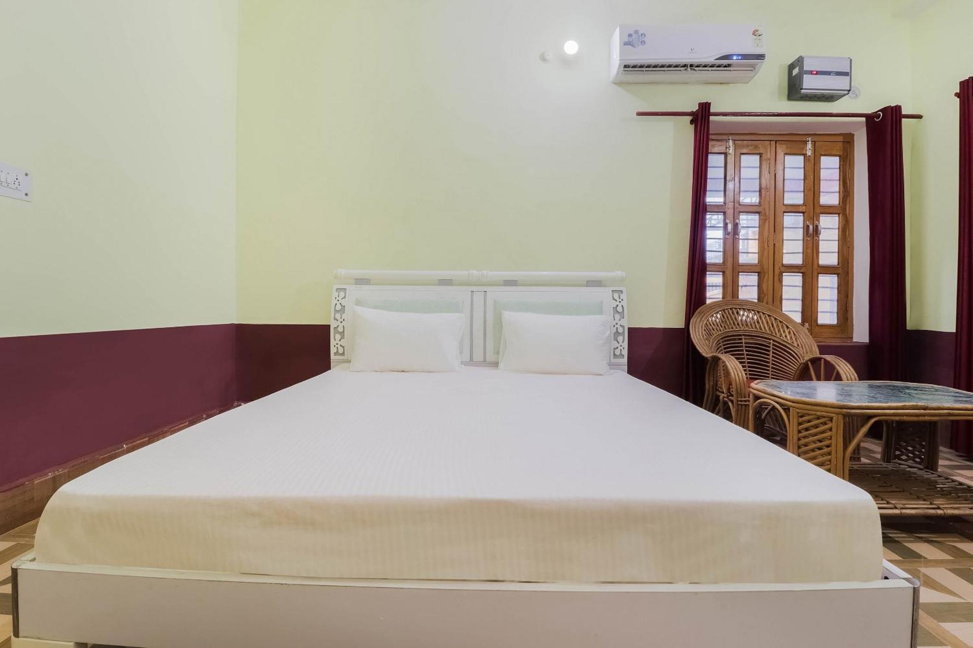 Hotel O Jyotish House Ayodhya Экстерьер фото